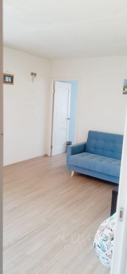 квартиру без посредников на длительный срок от хозяина. однокомнатная квартира на сутки. интерьер суточные квартиры. квартира студия сниму за 9000. комната в квартире.