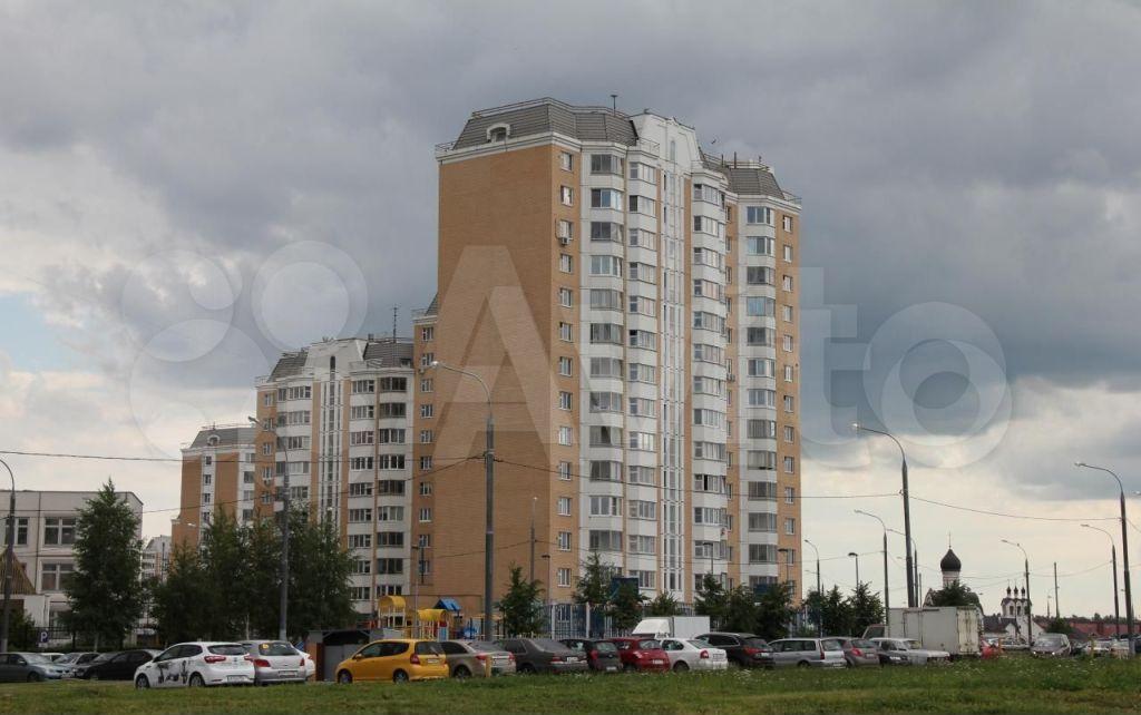 осталось полчаса. пилатес занятия. 30 минут картинка. домашние тренировки. начало через 30 минут.